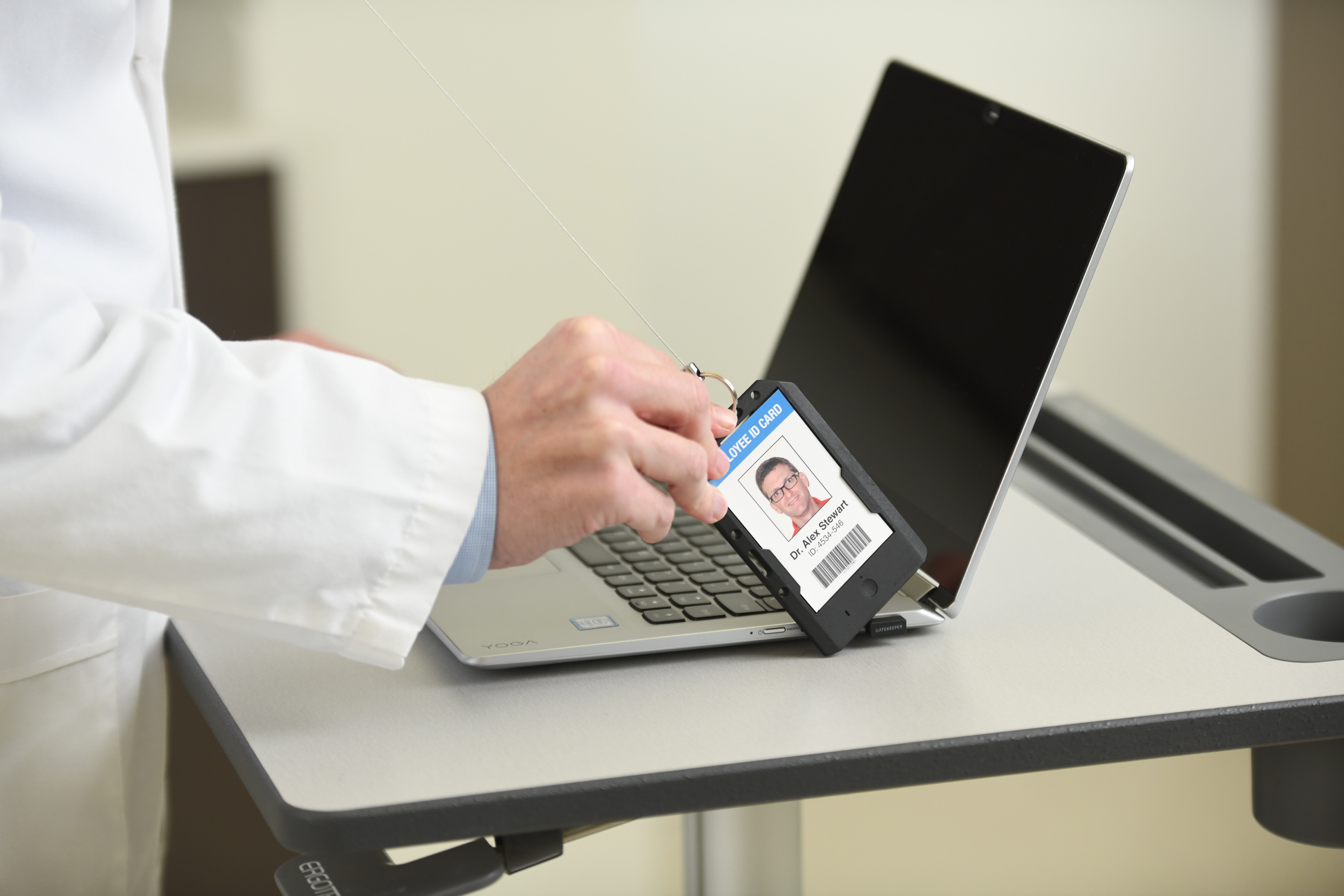 _proximity_authentication_Enterprise_Smart_Badge_DSC_6200 _proximity_authentication_Enterprise_Smart_Badge_DSC_6200